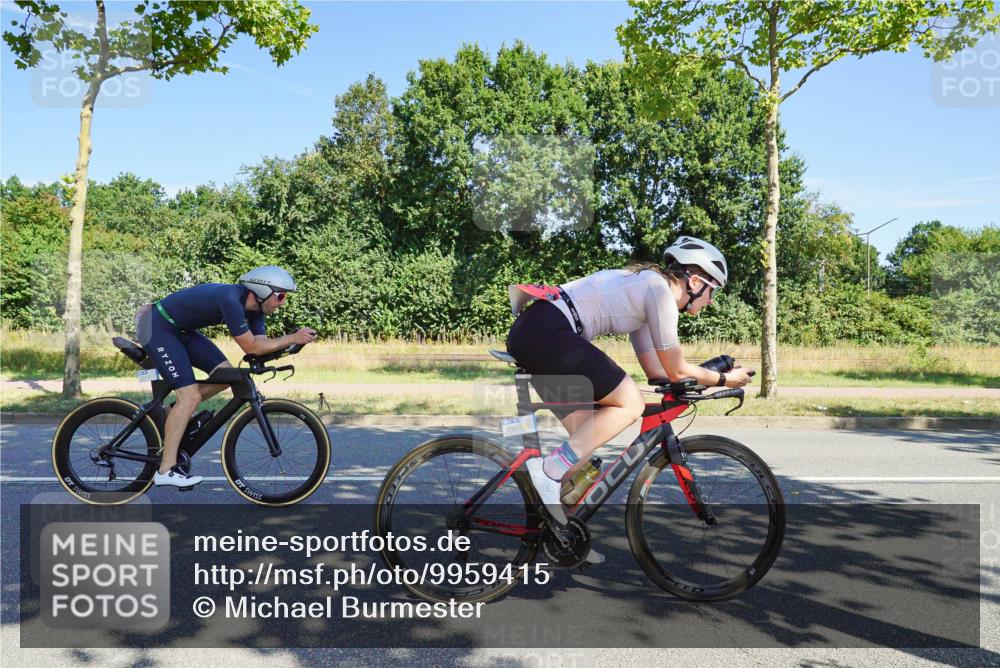 09.08.2026 - GEWOBA Citytriathlon Bremen Michael Burmester http://msf.ph/oto/9959415 09.08.2026 12:22:09 Radfahren 541, 559, 571, 623, 687, 695, 896, 953, 954, 1102, 1114, 1139, 1154 meine-sportfotos.de