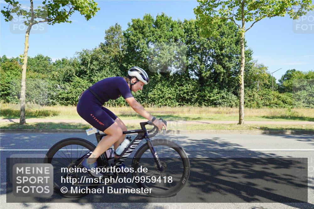 09.08.2026 - GEWOBA Citytriathlon Bremen Michael Burmester http://msf.ph/oto/9959418 09.08.2026 12:22:12 Radfahren 541, 559, 571, 623, 687, 694, 695, 896, 954, 1114, 1139, 1154 meine-sportfotos.de