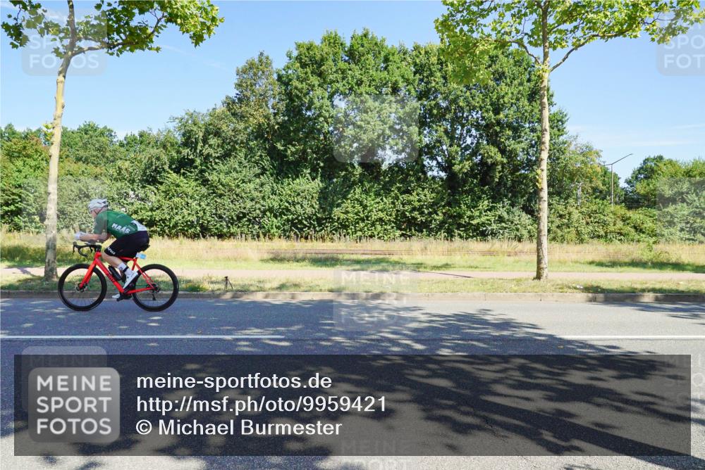 09.08.2026 - GEWOBA Citytriathlon Bremen Michael Burmester http://msf.ph/oto/9959421 09.08.2026 12:22:15 Radfahren 541, 559, 623, 687, 694, 695, 803, 896, 954, 1139, 1154 meine-sportfotos.de