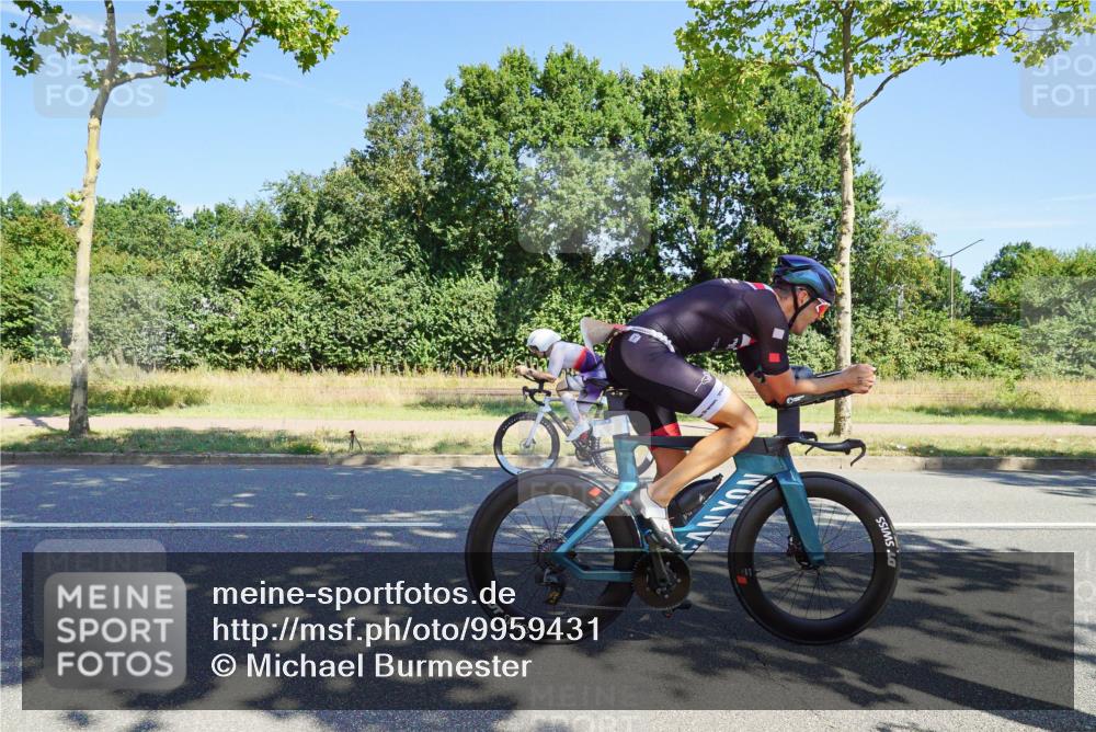 09.08.2026 - GEWOBA Citytriathlon Bremen Michael Burmester http://msf.ph/oto/9959431 09.08.2026 12:22:31 Radfahren 696, 787, 803, 805, 956 meine-sportfotos.de