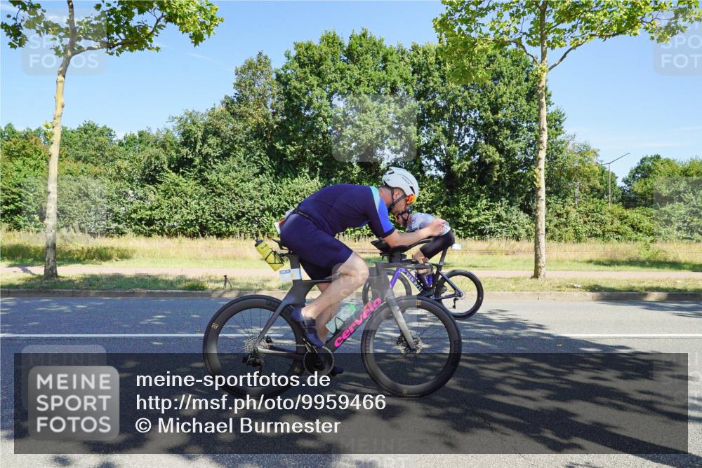 09.08.2026 - GEWOBA Citytriathlon Bremen Michael Burmester http://msf.ph/oto/9959466 09.08.2026 12:23:14 Radfahren 572, 577, 612, 782, 809, 840, 871, 888, 898, 919, 972, 976, 996, 1123, 1136 meine-sportfotos.de