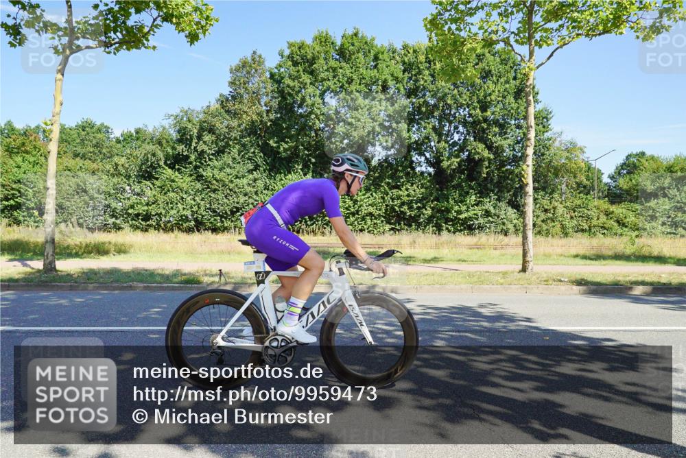 09.08.2026 - GEWOBA Citytriathlon Bremen Michael Burmester http://msf.ph/oto/9959473 09.08.2026 12:23:21 Radfahren 572, 577, 612, 707, 782, 840, 871, 888, 898, 976, 996, 1123 meine-sportfotos.de