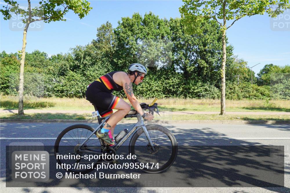 09.08.2026 - GEWOBA Citytriathlon Bremen Michael Burmester http://msf.ph/oto/9959474 09.08.2026 12:23:24 Radfahren 572, 577, 651, 707, 782, 840, 871, 888, 898, 976, 996, 1123 meine-sportfotos.de