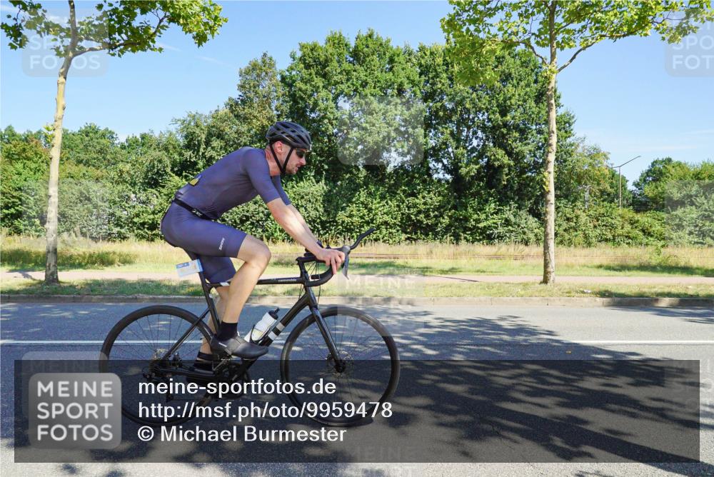 09.08.2026 - GEWOBA Citytriathlon Bremen Michael Burmester http://msf.ph/oto/9959478 09.08.2026 12:23:29 Radfahren 572, 577, 651, 701, 707, 782, 888, 976, 996 meine-sportfotos.de