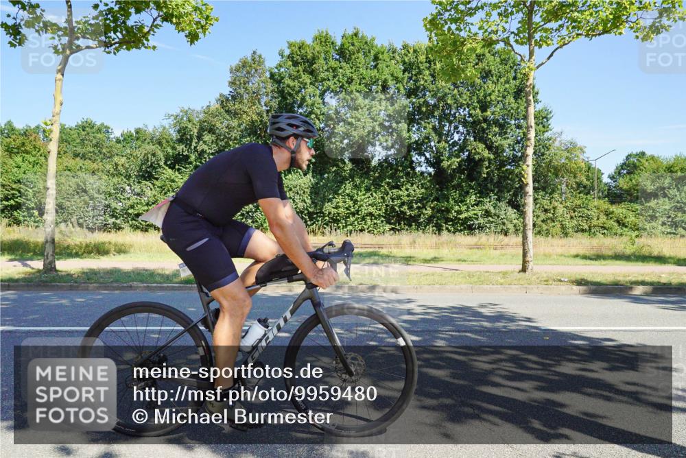 09.08.2026 - GEWOBA Citytriathlon Bremen Michael Burmester http://msf.ph/oto/9959480 09.08.2026 12:23:32 Radfahren 651, 701, 707, 976, 996 meine-sportfotos.de