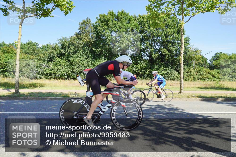 09.08.2026 - GEWOBA Citytriathlon Bremen Michael Burmester http://msf.ph/oto/9959483 09.08.2026 12:23:40 Radfahren 651, 701, 705, 707, 890, 1107 meine-sportfotos.de