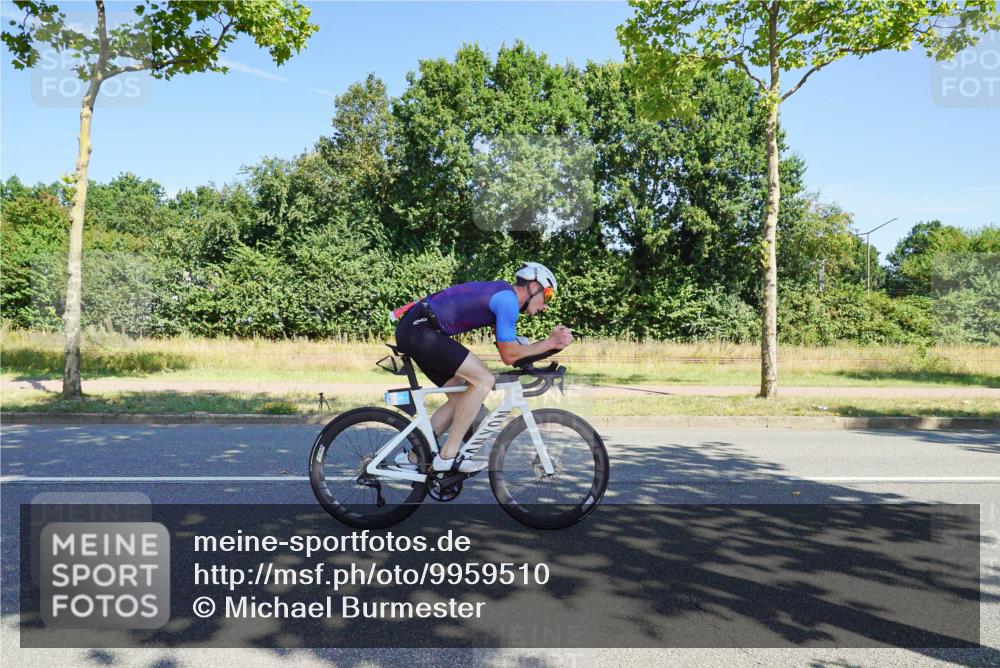 09.08.2026 - GEWOBA Citytriathlon Bremen Michael Burmester http://msf.ph/oto/9959510 09.08.2026 12:24:20 Radfahren 546, 586, 671, 675, 753, 870 meine-sportfotos.de