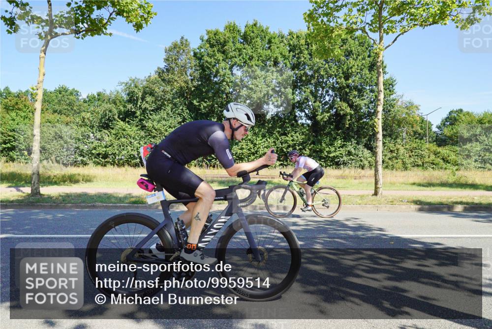 09.08.2026 - GEWOBA Citytriathlon Bremen Michael Burmester http://msf.ph/oto/9959514 09.08.2026 12:24:33 Radfahren 601, 620, 671, 675, 753, 770, 1152 meine-sportfotos.de