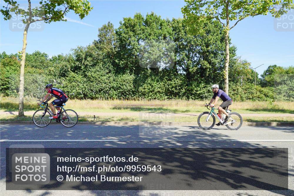 09.08.2026 - GEWOBA Citytriathlon Bremen Michael Burmester http://msf.ph/oto/9959543 09.08.2026 12:25:03 Radfahren 548, 602, 711, 785, 858, 899, 974, 991, 1104, 1140 meine-sportfotos.de