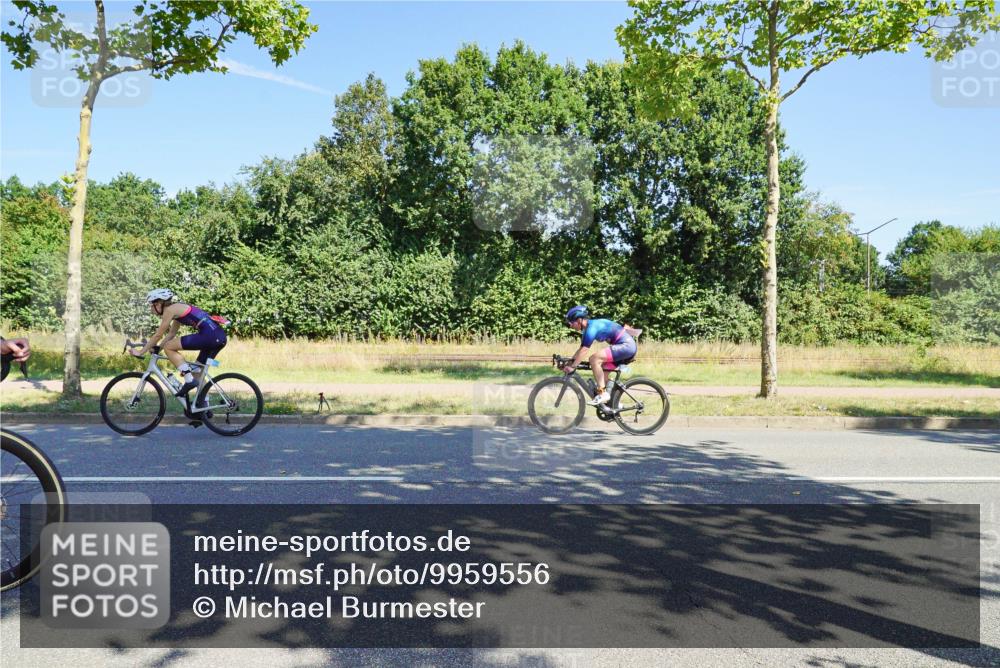 09.08.2026 - GEWOBA Citytriathlon Bremen Michael Burmester http://msf.ph/oto/9959556 09.08.2026 12:25:21 Radfahren 558, 774, 858, 859, 899, 936, 1010, 1106, 1121 meine-sportfotos.de