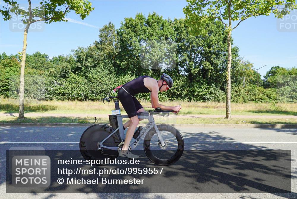 09.08.2026 - GEWOBA Citytriathlon Bremen Michael Burmester http://msf.ph/oto/9959557 09.08.2026 12:25:23 Radfahren 558, 774, 859, 936, 1010, 1106, 1121 meine-sportfotos.de