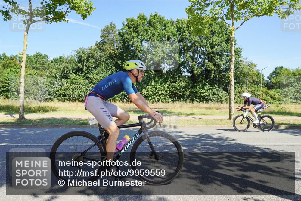 09.08.2026 - GEWOBA Citytriathlon Bremen Michael Burmester http://msf.ph/oto/9959559 09.08.2026 12:25:25 Radfahren 558, 649, 774, 936, 1010, 1106, 1121 meine-sportfotos.de