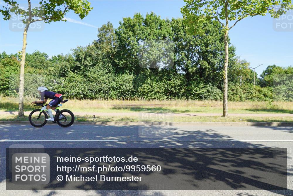 09.08.2026 - GEWOBA Citytriathlon Bremen Michael Burmester http://msf.ph/oto/9959560 09.08.2026 12:25:26 Radfahren 558, 649, 774, 936, 982, 1010, 1106, 1121 meine-sportfotos.de