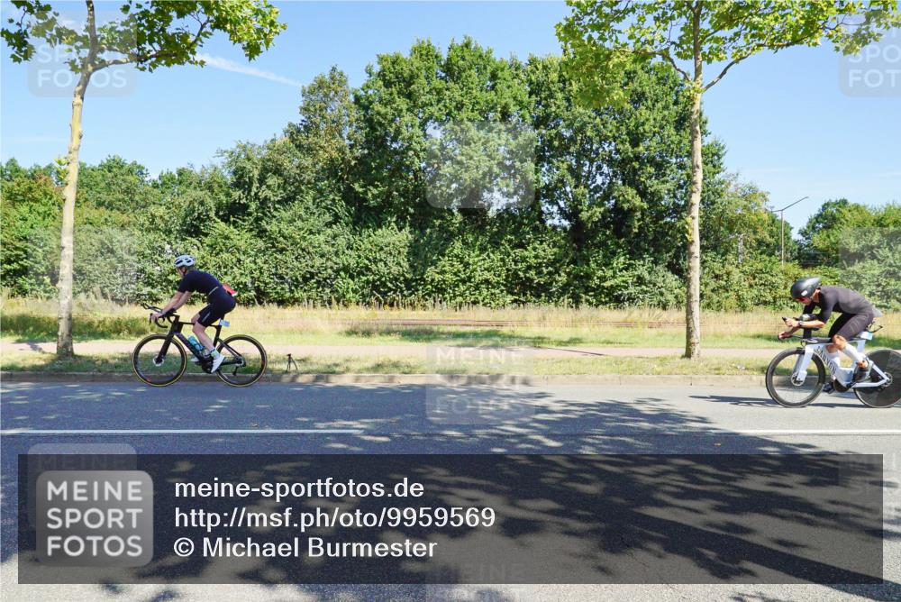09.08.2026 - GEWOBA Citytriathlon Bremen Michael Burmester http://msf.ph/oto/9959569 09.08.2026 12:25:37 Radfahren 558, 649, 702, 743, 774, 789, 810, 848, 936, 982, 1010, 1122, 1125 meine-sportfotos.de