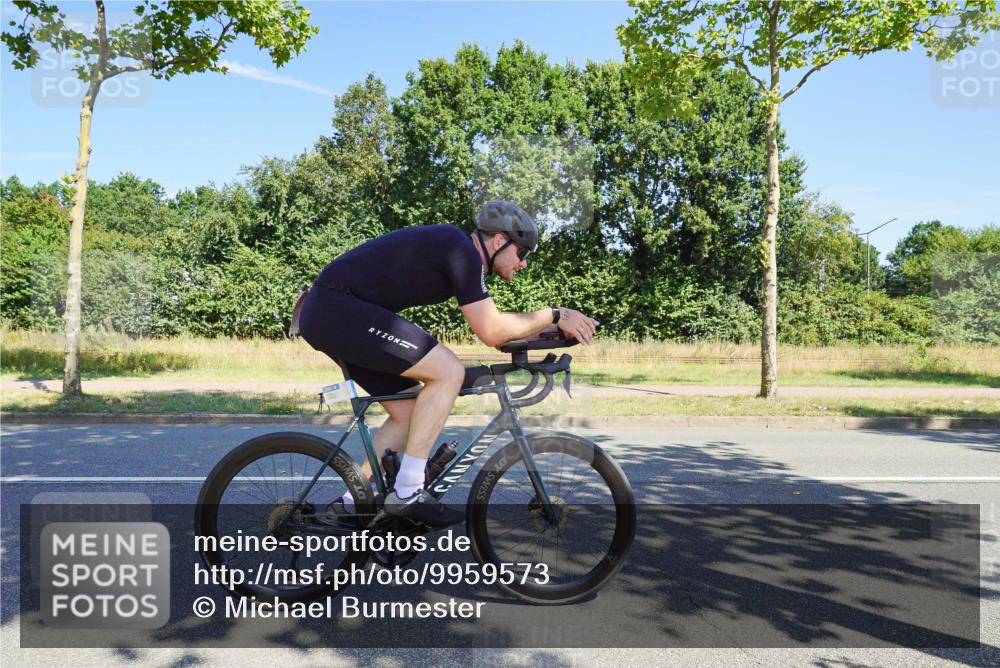 09.08.2026 - GEWOBA Citytriathlon Bremen Michael Burmester http://msf.ph/oto/9959573 09.08.2026 12:25:46 Radfahren 578, 614, 702, 718, 738, 743, 779, 789, 797, 810, 848, 853, 944, 982, 1122, 1125 meine-sportfotos.de