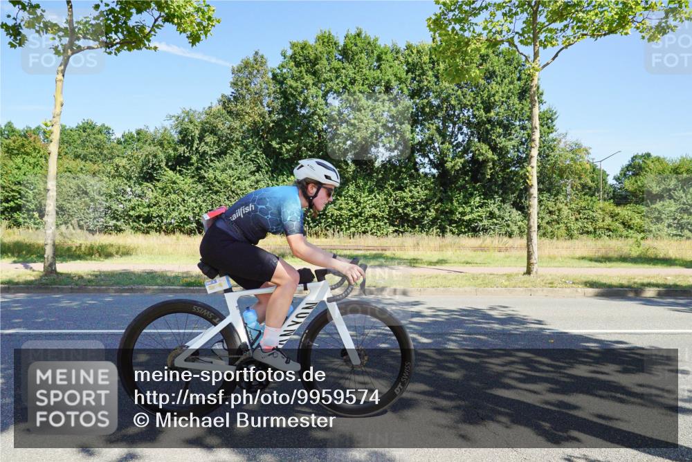 09.08.2026 - GEWOBA Citytriathlon Bremen Michael Burmester http://msf.ph/oto/9959574 09.08.2026 12:25:47 Radfahren 578, 614, 702, 718, 738, 743, 779, 789, 797, 810, 848, 853, 942, 944, 1122, 1125 meine-sportfotos.de