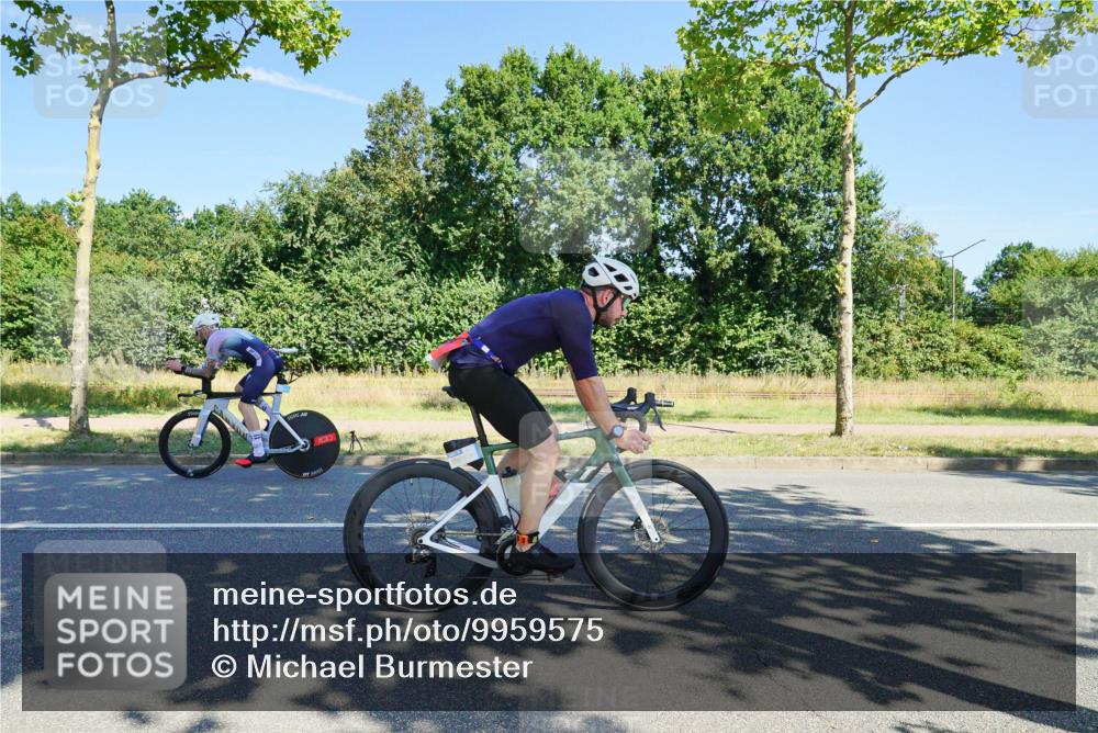 09.08.2026 - GEWOBA Citytriathlon Bremen Michael Burmester http://msf.ph/oto/9959575 09.08.2026 12:25:48 Radfahren 578, 614, 702, 718, 738, 743, 779, 789, 797, 810, 848, 853, 913, 942, 944, 1125 meine-sportfotos.de