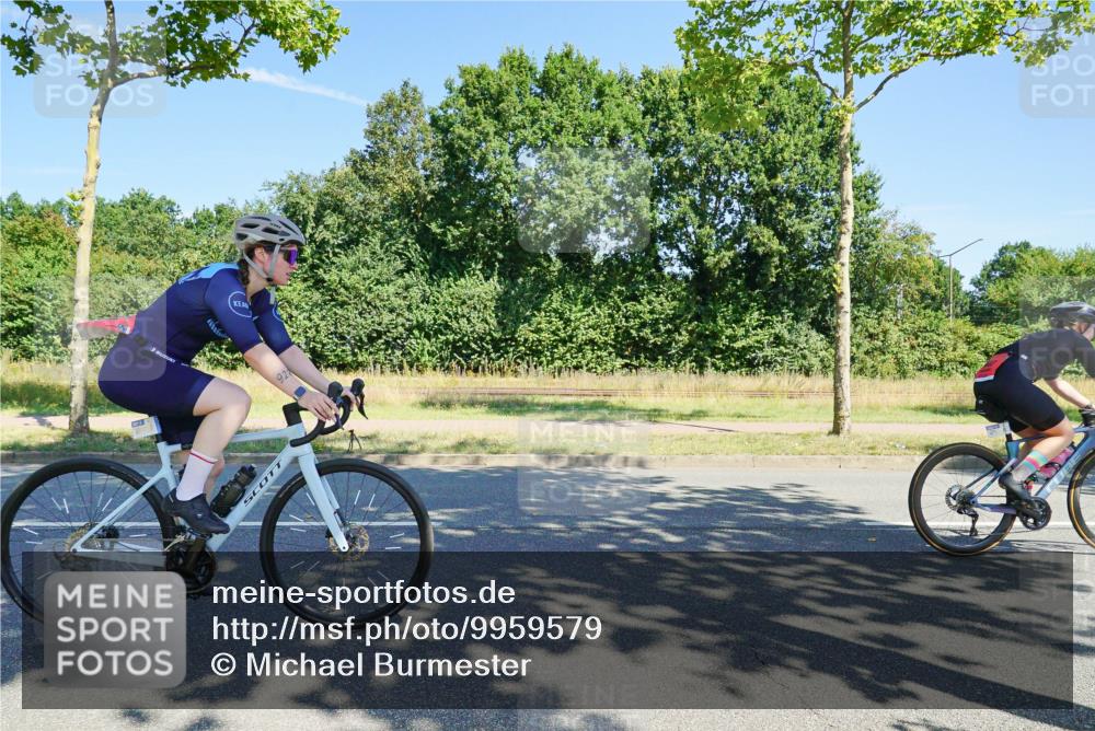 09.08.2026 - GEWOBA Citytriathlon Bremen Michael Burmester http://msf.ph/oto/9959579 09.08.2026 12:25:52 Radfahren 578, 614, 635, 702, 718, 738, 779, 789, 797, 810, 848, 853, 913, 927, 942, 944, 1125 meine-sportfotos.de