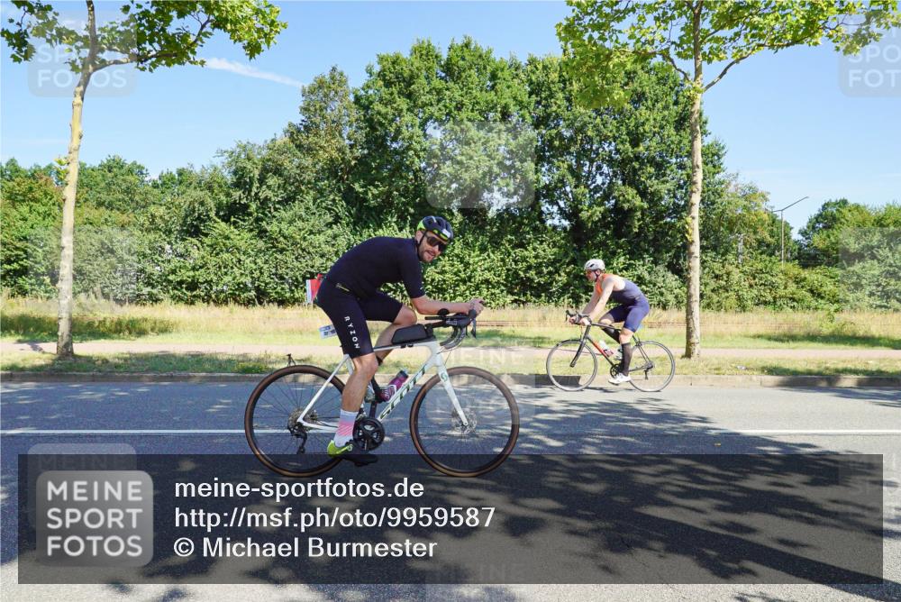 09.08.2026 - GEWOBA Citytriathlon Bremen Michael Burmester http://msf.ph/oto/9959587 09.08.2026 12:26:04 Radfahren 543, 635, 643, 700, 738, 740, 797, 913, 927, 941, 942, 957, 989, 997 meine-sportfotos.de