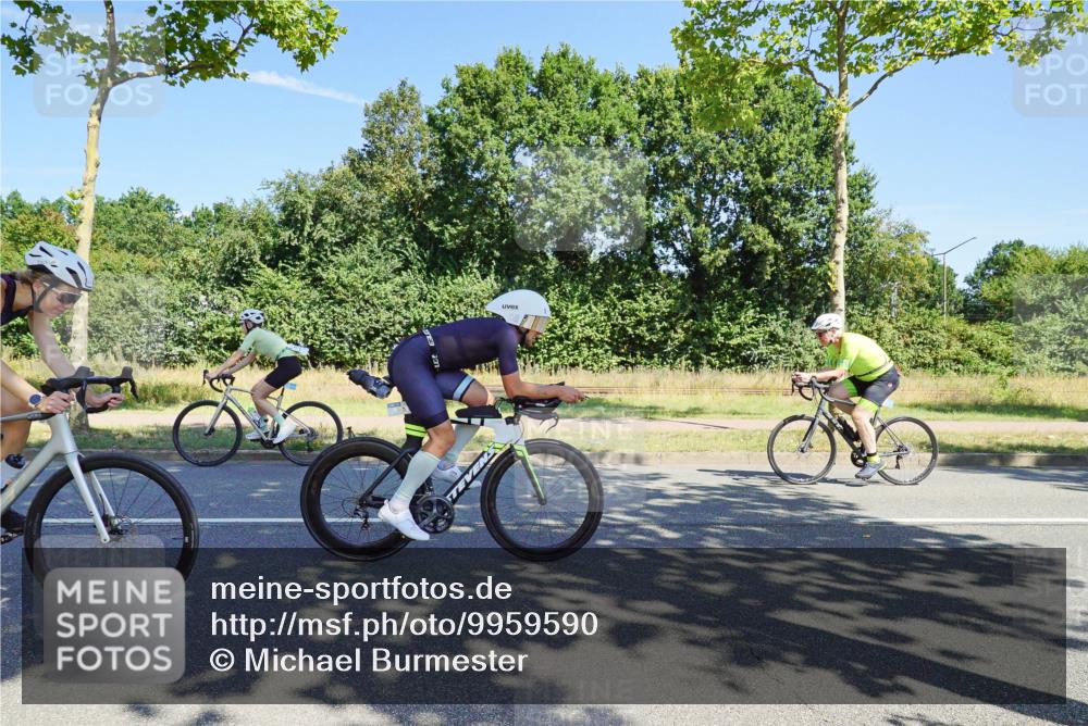 09.08.2026 - GEWOBA Citytriathlon Bremen Michael Burmester http://msf.ph/oto/9959590 09.08.2026 12:26:08 Radfahren 543, 635, 643, 700, 740, 913, 927, 941, 957, 989, 997 meine-sportfotos.de