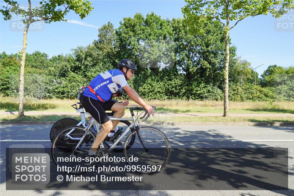 09.08.2026 - GEWOBA Citytriathlon Bremen Michael Burmester http://msf.ph/oto/9959597 09.08.2026 12:26:19 Radfahren 621, 674, 740, 766, 842, 908, 957, 997, 1127 meine-sportfotos.de