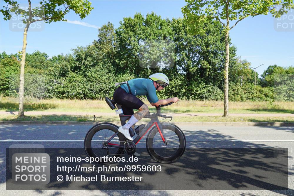 09.08.2026 - GEWOBA Citytriathlon Bremen Michael Burmester http://msf.ph/oto/9959603 09.08.2026 12:26:32 Radfahren 621, 674, 766, 767, 842, 985, 1014, 1127, 1131 meine-sportfotos.de