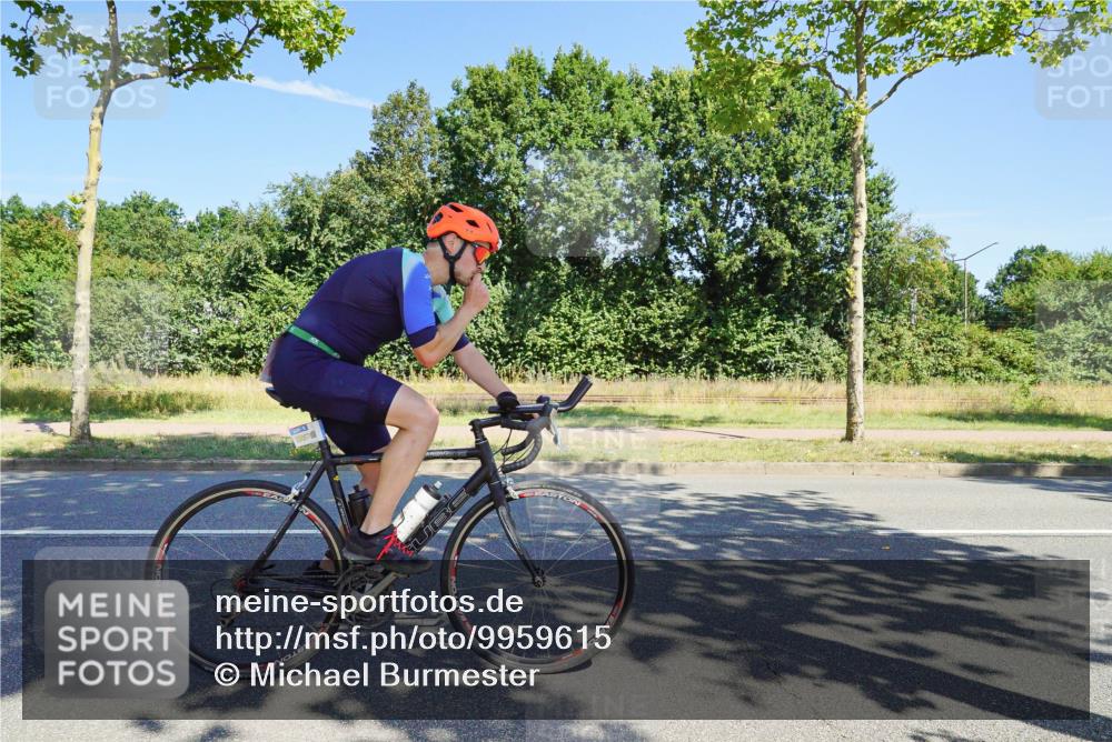 09.08.2026 - GEWOBA Citytriathlon Bremen Michael Burmester http://msf.ph/oto/9959615 09.08.2026 12:26:45 Radfahren 607, 629, 654, 767, 822, 830, 922, 1001, 1014, 1131, 1153 meine-sportfotos.de