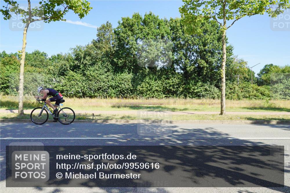 09.08.2026 - GEWOBA Citytriathlon Bremen Michael Burmester http://msf.ph/oto/9959616 09.08.2026 12:26:47 Radfahren 607, 629, 654, 767, 822, 830, 922, 1001, 1014, 1131, 1153 meine-sportfotos.de