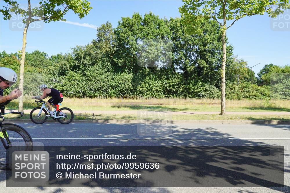 09.08.2026 - GEWOBA Citytriathlon Bremen Michael Burmester http://msf.ph/oto/9959636 09.08.2026 12:27:24 Radfahren 587, 597, 630, 669, 712, 732, 881, 962 meine-sportfotos.de