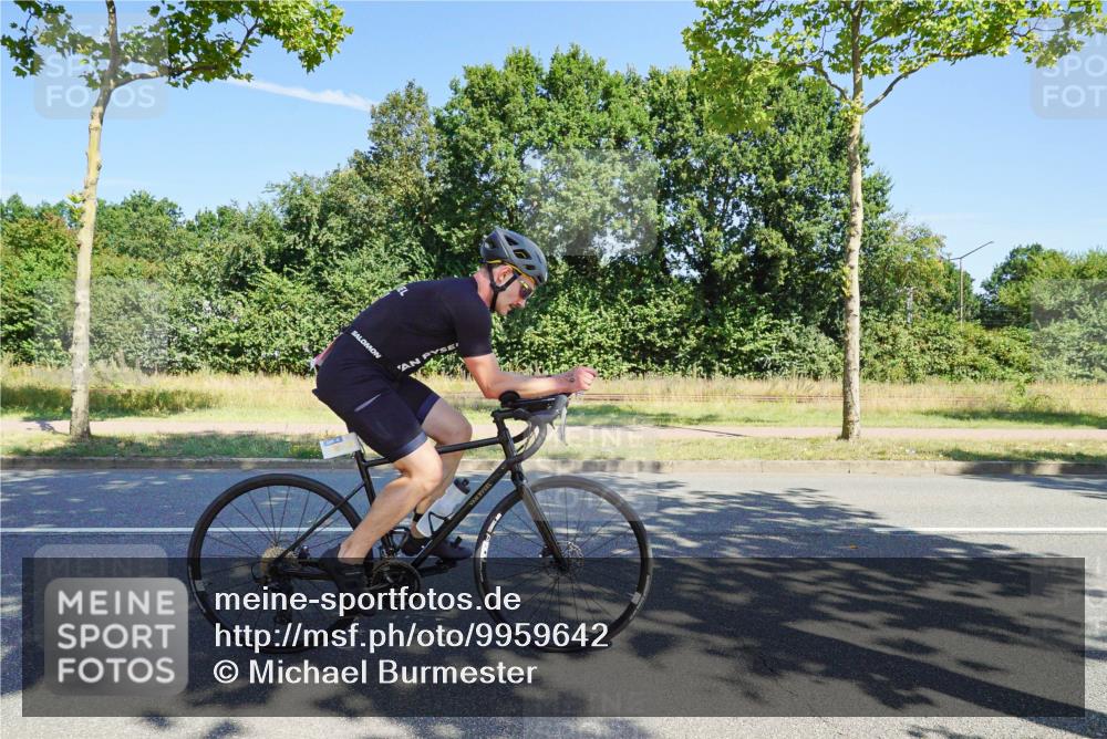 09.08.2026 - GEWOBA Citytriathlon Bremen Michael Burmester http://msf.ph/oto/9959642 09.08.2026 12:27:31 Radfahren 587, 597, 630, 669, 712, 714, 729, 732, 854, 881, 904 meine-sportfotos.de