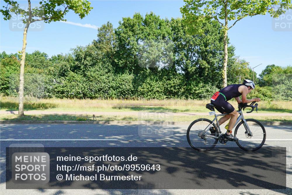 09.08.2026 - GEWOBA Citytriathlon Bremen Michael Burmester http://msf.ph/oto/9959643 09.08.2026 12:27:32 Radfahren 587, 597, 630, 669, 712, 714, 729, 732, 854, 881, 904 meine-sportfotos.de