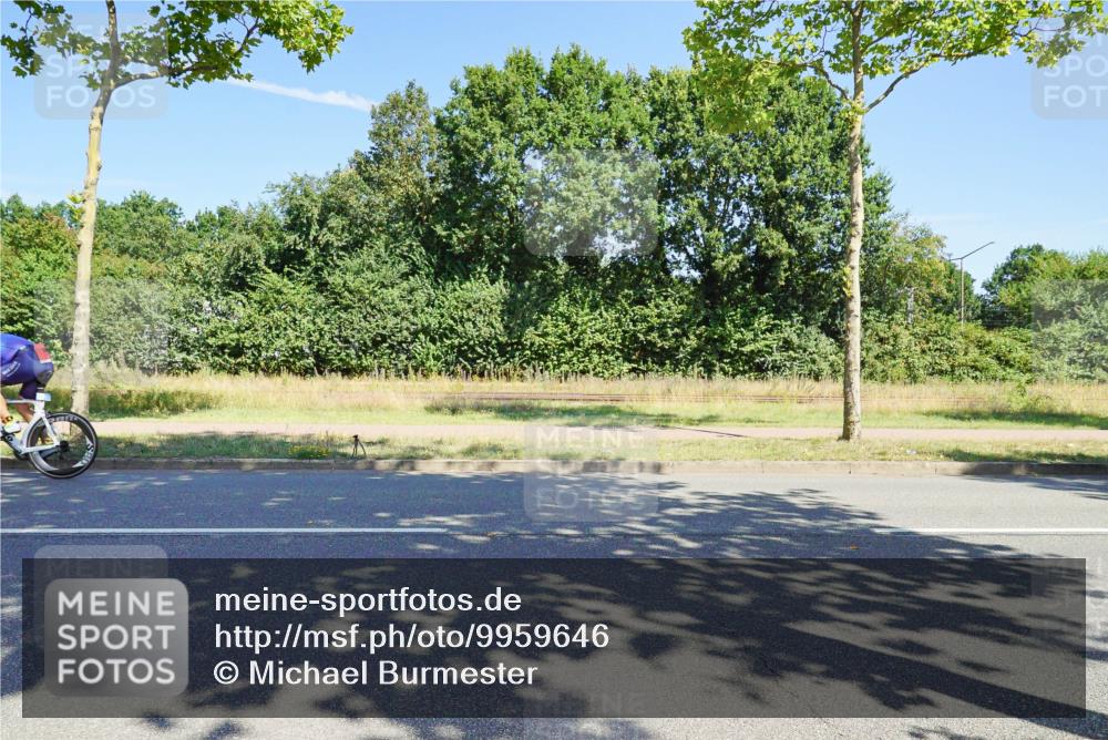 09.08.2026 - GEWOBA Citytriathlon Bremen Michael Burmester http://msf.ph/oto/9959646 09.08.2026 12:27:35 Radfahren 587, 597, 630, 669, 712, 714, 729, 732, 801, 854, 881, 904 meine-sportfotos.de