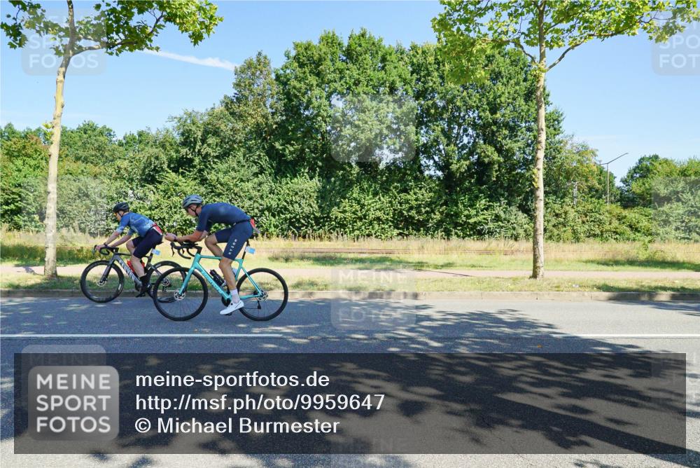 09.08.2026 - GEWOBA Citytriathlon Bremen Michael Burmester http://msf.ph/oto/9959647 09.08.2026 12:27:36 Radfahren 587, 597, 630, 669, 712, 714, 729, 732, 801, 854, 881, 904 meine-sportfotos.de