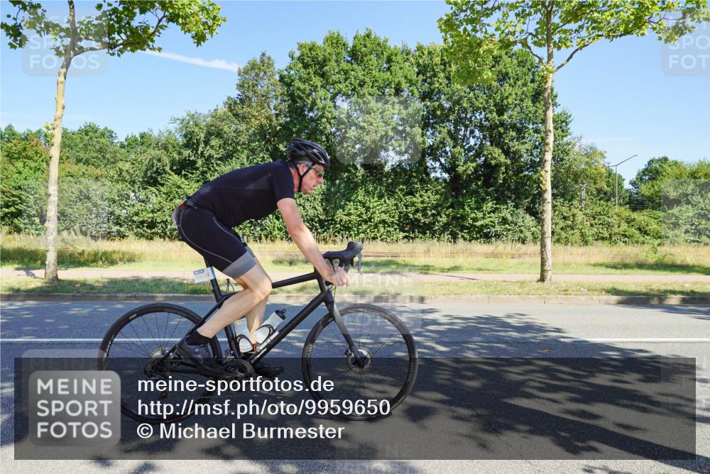 09.08.2026 - GEWOBA Citytriathlon Bremen Michael Burmester http://msf.ph/oto/9959650 09.08.2026 12:27:45 Radfahren 684, 714, 729, 801, 828, 831, 854, 904, 1157 meine-sportfotos.de