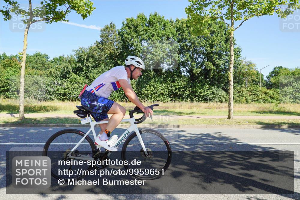 09.08.2026 - GEWOBA Citytriathlon Bremen Michael Burmester http://msf.ph/oto/9959651 09.08.2026 12:27:45 Radfahren 684, 714, 729, 801, 828, 831, 854, 904, 1157 meine-sportfotos.de