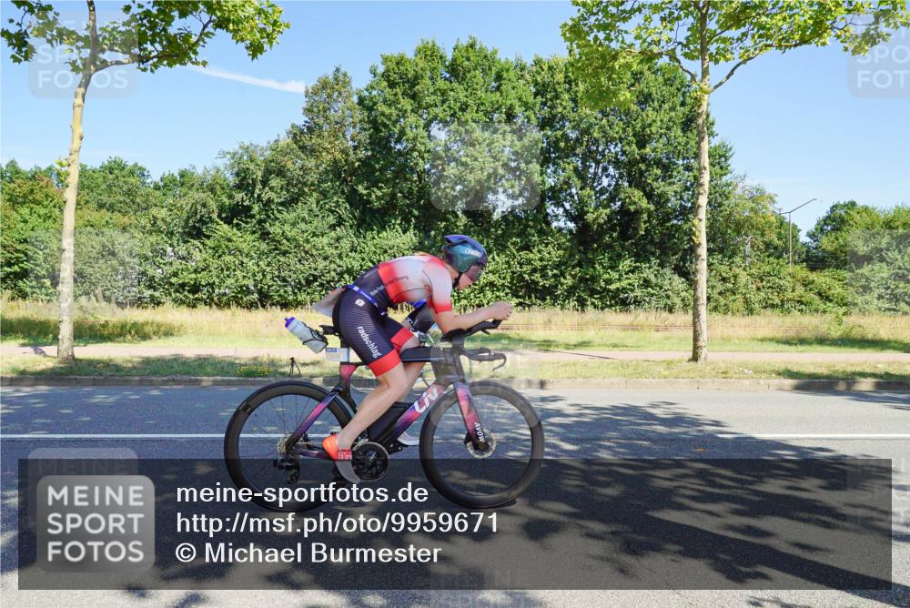 09.08.2026 - GEWOBA Citytriathlon Bremen Michael Burmester http://msf.ph/oto/9959671 09.08.2026 12:28:13 Radfahren 660, 661, 666, 690, 862, 951, 1002, 1148 meine-sportfotos.de