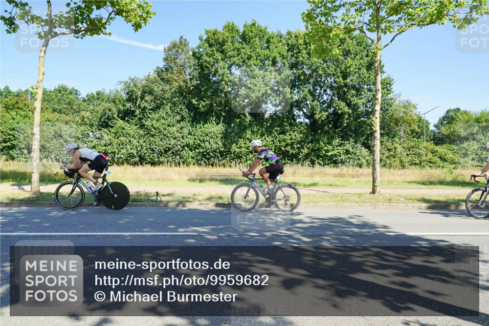 09.08.2026 - GEWOBA Citytriathlon Bremen Michael Burmester http://msf.ph/oto/9959682 09.08.2026 12:28:28 Radfahren 549, 610, 631, 661, 676, 698, 862, 951, 1148 meine-sportfotos.de