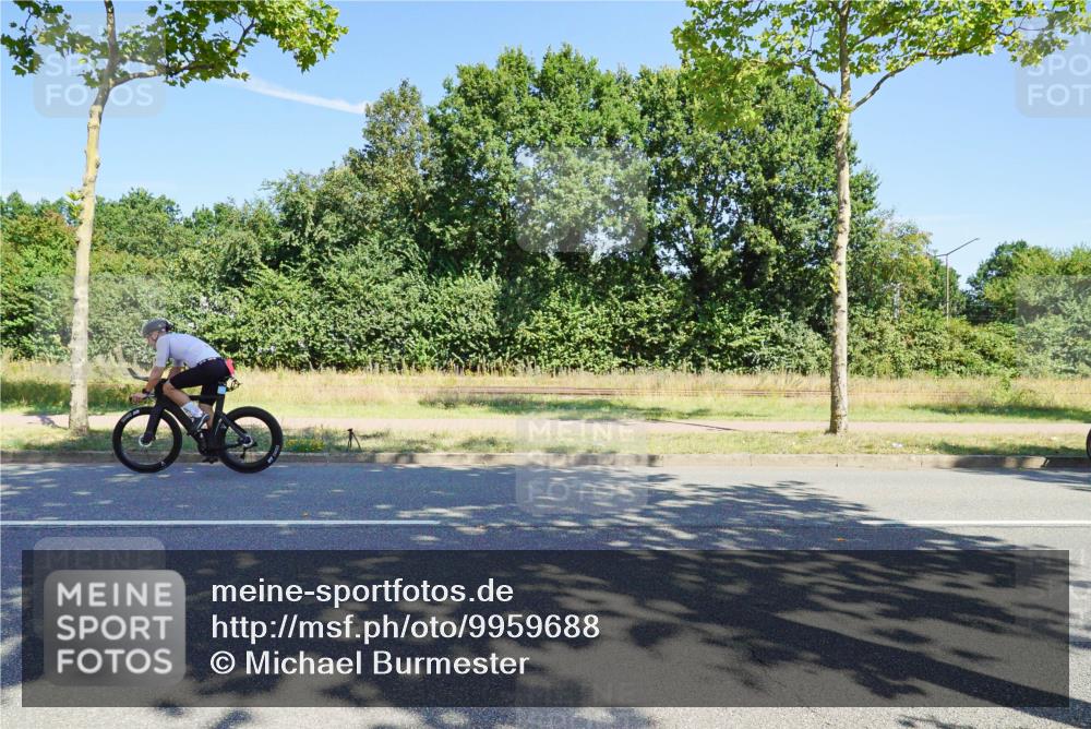 09.08.2026 - GEWOBA Citytriathlon Bremen Michael Burmester http://msf.ph/oto/9959688 09.08.2026 12:28:36 Radfahren 610, 619, 652, 658, 698, 719, 795 meine-sportfotos.de