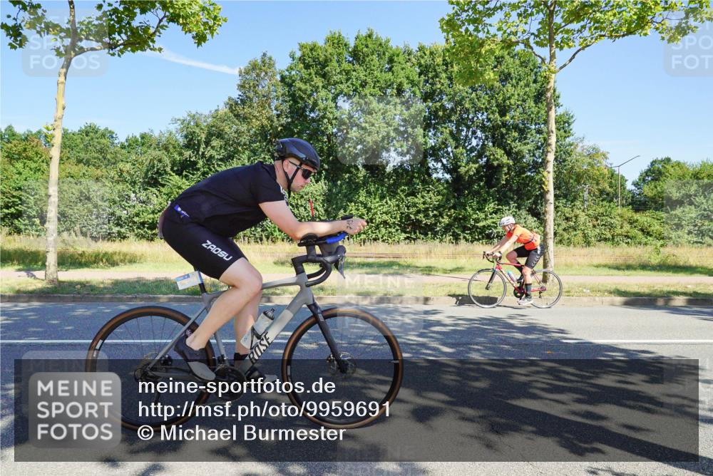 09.08.2026 - GEWOBA Citytriathlon Bremen Michael Burmester http://msf.ph/oto/9959691 09.08.2026 12:28:40 Radfahren 610, 619, 652, 658, 698, 719, 795 meine-sportfotos.de
