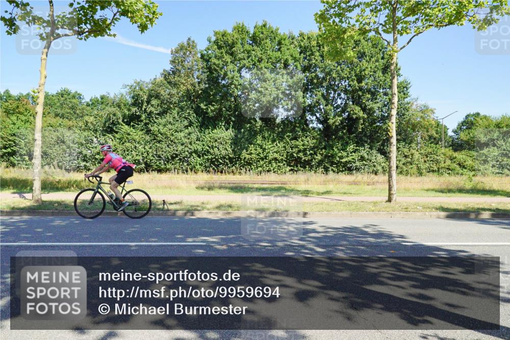 09.08.2026 - GEWOBA Citytriathlon Bremen Michael Burmester http://msf.ph/oto/9959694 09.08.2026 12:28:43 Radfahren 610, 619, 652, 658, 691, 698, 703, 719, 795, 969 meine-sportfotos.de