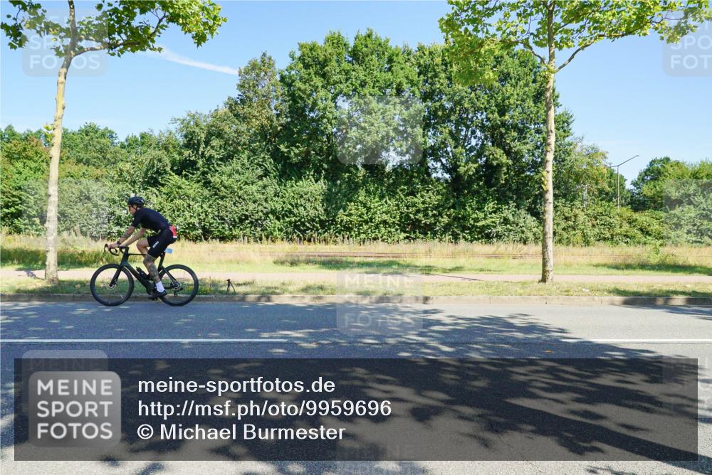 09.08.2026 - GEWOBA Citytriathlon Bremen Michael Burmester http://msf.ph/oto/9959696 09.08.2026 12:28:46 Radfahren 556, 610, 619, 652, 658, 691, 698, 703, 719, 764, 795, 843, 969 meine-sportfotos.de