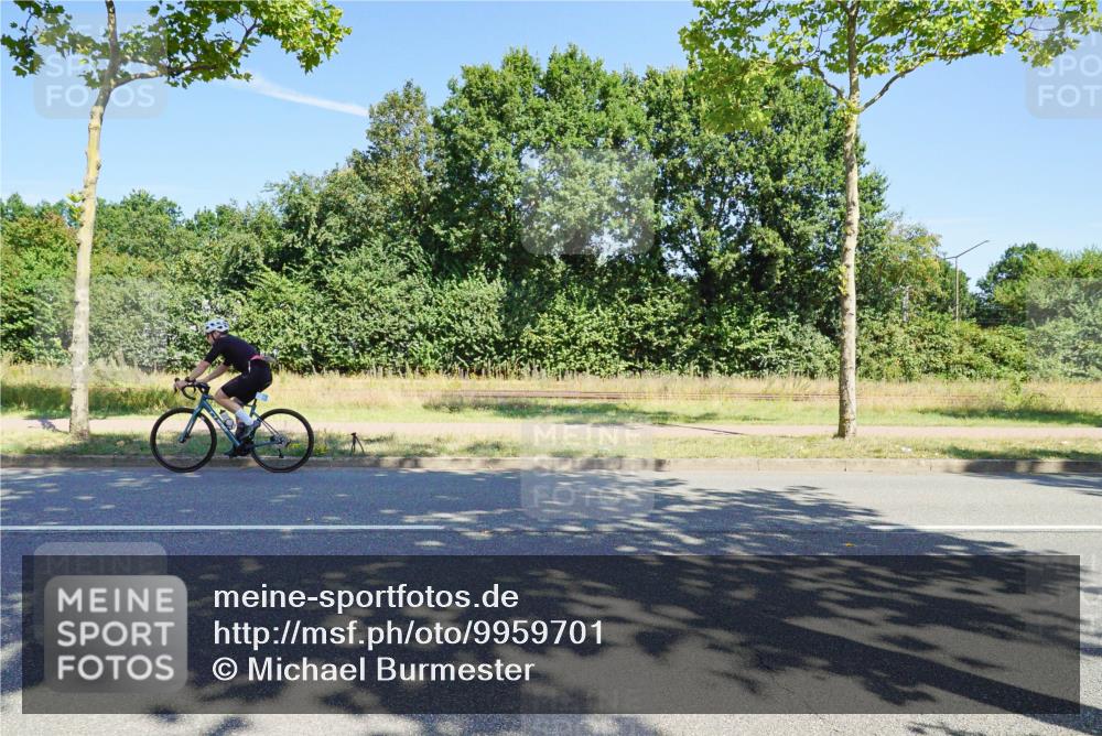 09.08.2026 - GEWOBA Citytriathlon Bremen Michael Burmester http://msf.ph/oto/9959701 09.08.2026 12:28:51 Radfahren 556, 619, 652, 658, 691, 703, 719, 764, 795, 843, 878, 969 meine-sportfotos.de
