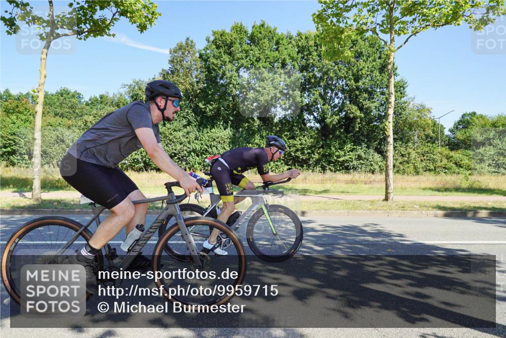 09.08.2026 - GEWOBA Citytriathlon Bremen Michael Burmester http://msf.ph/oto/9959715 09.08.2026 12:29:07 Radfahren 112, 540, 563, 632, 688, 692, 723, 771, 878, 1007, 1141 meine-sportfotos.de