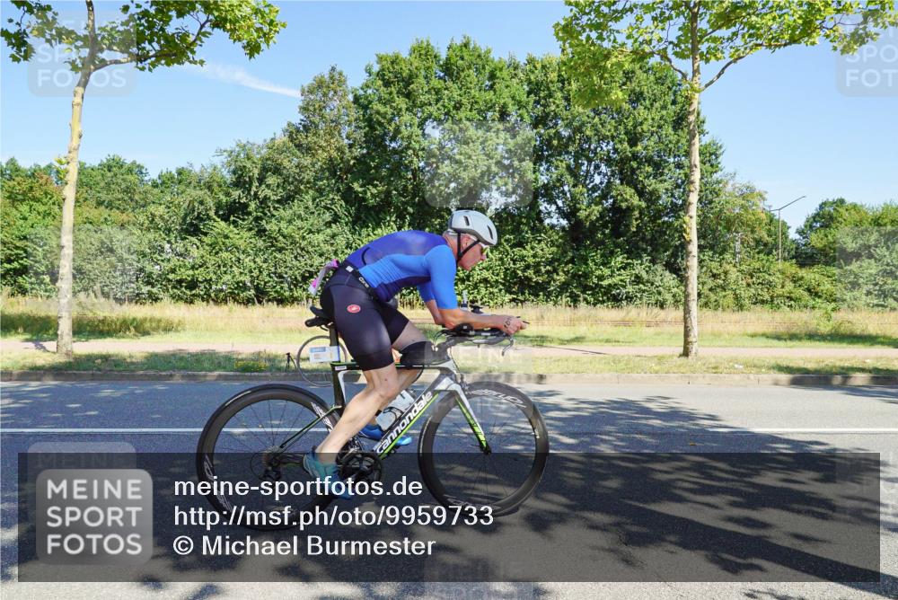 09.08.2026 - GEWOBA Citytriathlon Bremen Michael Burmester http://msf.ph/oto/9959733 09.08.2026 12:29:40 Radfahren 575, 618, 641, 642, 697, 724, 825, 905, 999, 1011 meine-sportfotos.de