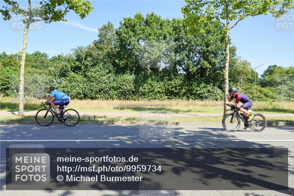 09.08.2026 - GEWOBA Citytriathlon Bremen Michael Burmester http://msf.ph/oto/9959734 09.08.2026 12:29:42 Radfahren 575, 618, 641, 642, 697, 825, 905, 999, 1011 meine-sportfotos.de
