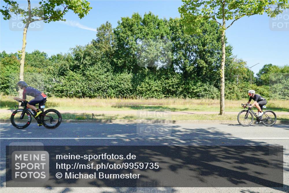 09.08.2026 - GEWOBA Citytriathlon Bremen Michael Burmester http://msf.ph/oto/9959735 09.08.2026 12:29:43 Radfahren 618, 641, 642, 697, 825, 999, 1011 meine-sportfotos.de