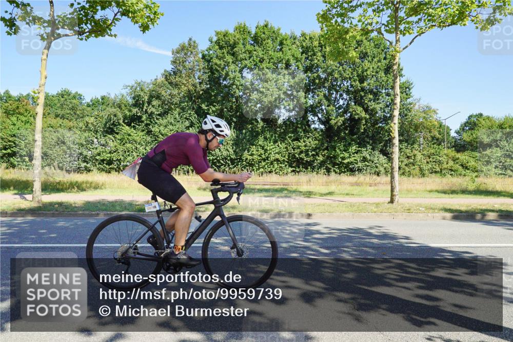 09.08.2026 - GEWOBA Citytriathlon Bremen Michael Burmester http://msf.ph/oto/9959739 09.08.2026 12:29:48 Radfahren 616, 618, 641, 642, 697, 825, 964, 1011 meine-sportfotos.de