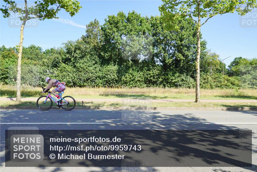 09.08.2026 - GEWOBA Citytriathlon Bremen Michael Burmester http://msf.ph/oto/9959743 09.08.2026 12:29:54 Radfahren 593, 616, 618, 641, 963, 964, 967, 1011, 1128 meine-sportfotos.de