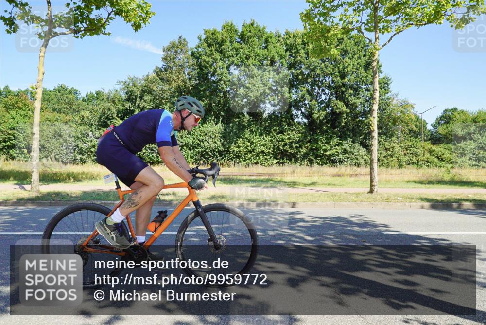 09.08.2026 - GEWOBA Citytriathlon Bremen Michael Burmester http://msf.ph/oto/9959772 09.08.2026 12:30:40 Radfahren 544, 794, 946, 959, 993, 1019, 1116, 1117, 1149 meine-sportfotos.de