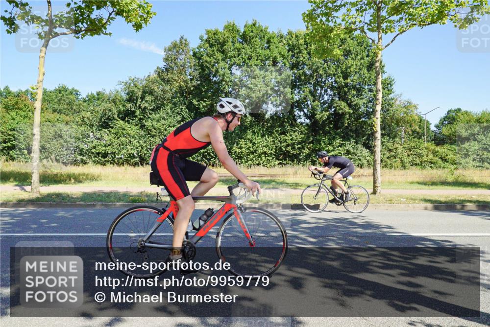 09.08.2026 - GEWOBA Citytriathlon Bremen Michael Burmester http://msf.ph/oto/9959779 09.08.2026 12:30:51 Radfahren 547, 662, 946, 1019 meine-sportfotos.de